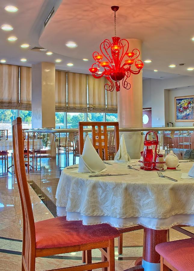 Hotel Niski Cvet מראה חיצוני תמונה